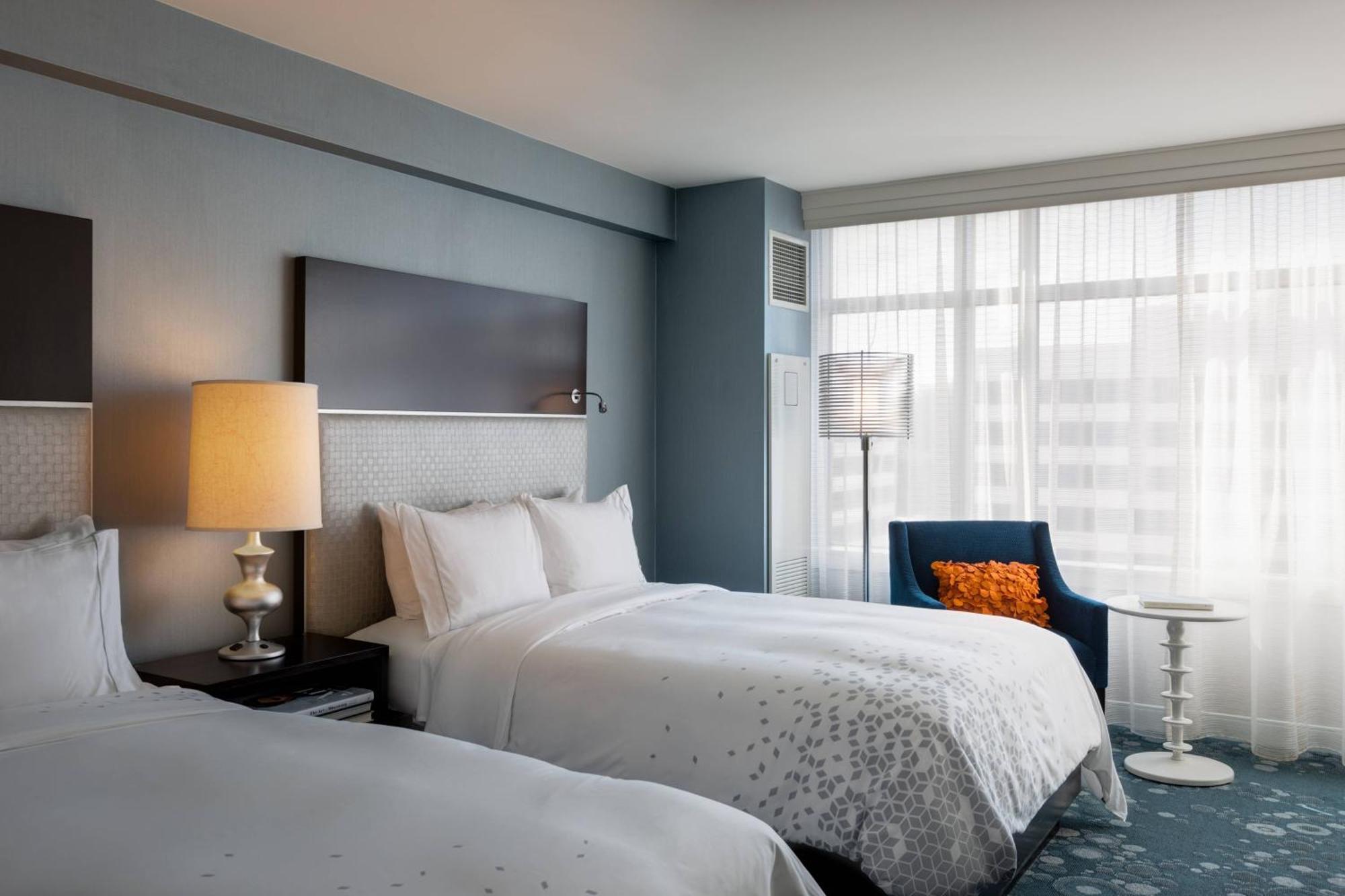 Renaissance Arlington Capital View Hotel Ngoại thất bức ảnh