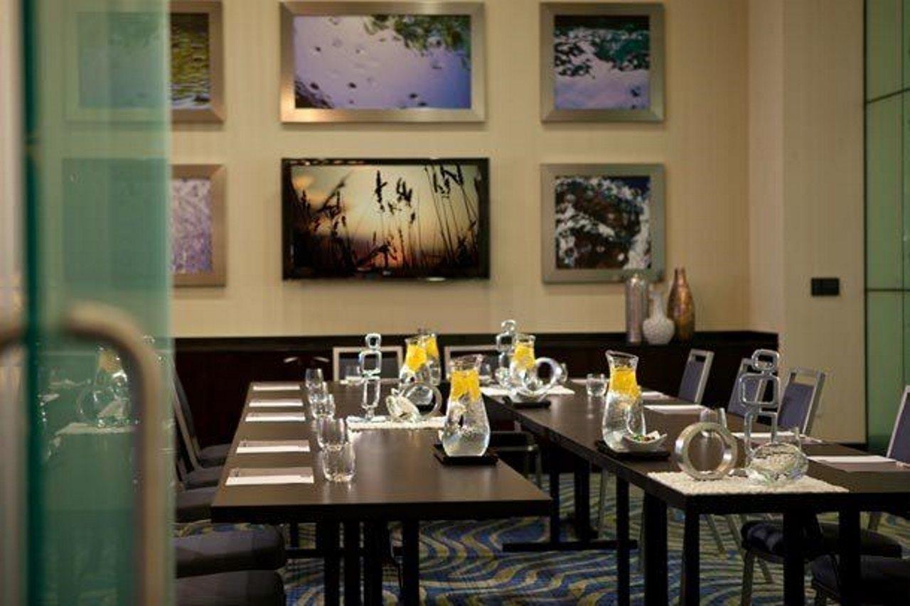 Renaissance Arlington Capital View Hotel Ngoại thất bức ảnh
