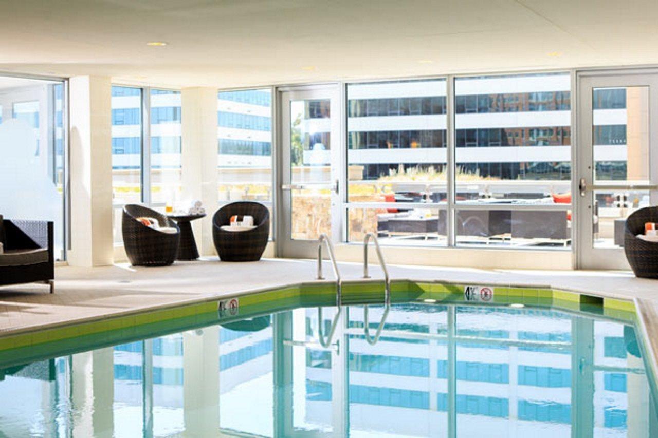 Renaissance Arlington Capital View Hotel Ngoại thất bức ảnh